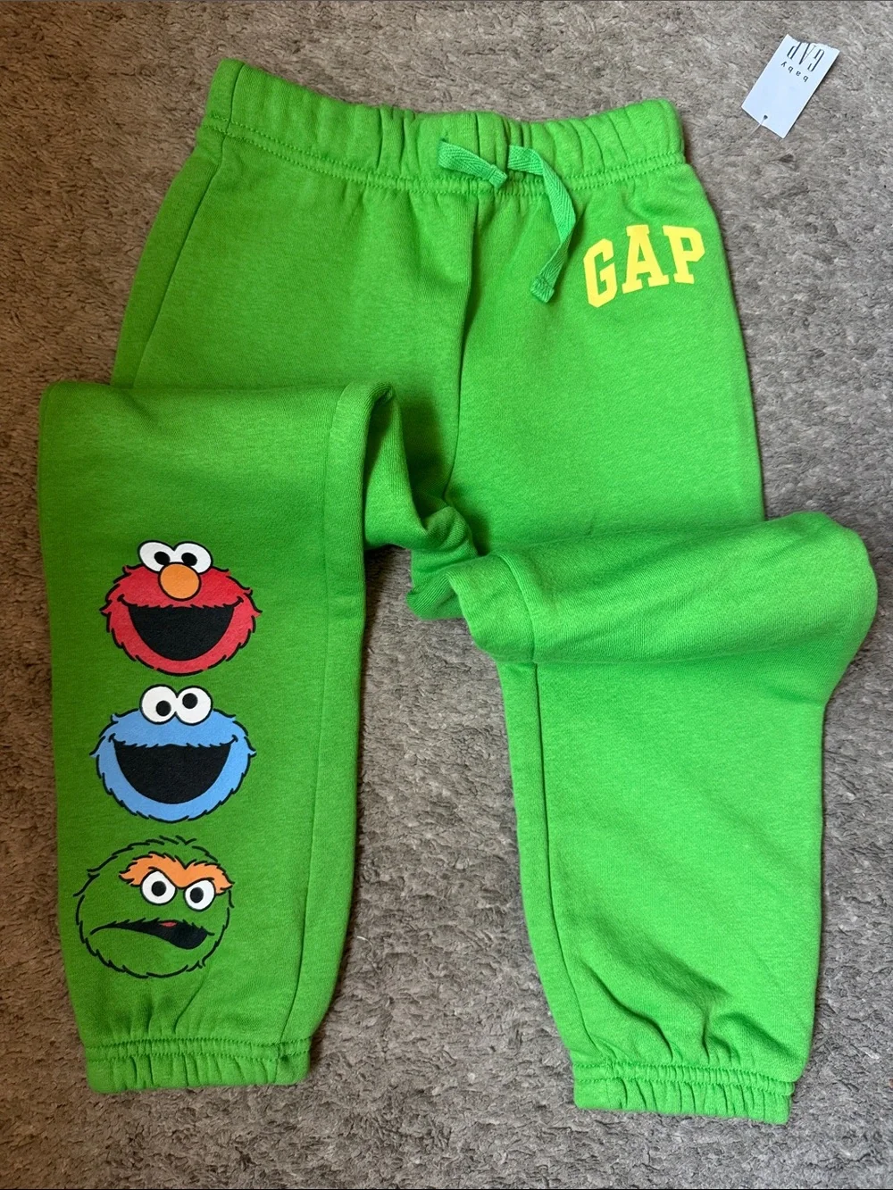 GAP Green Kids Sweatpants with Sesame Street Character Prints